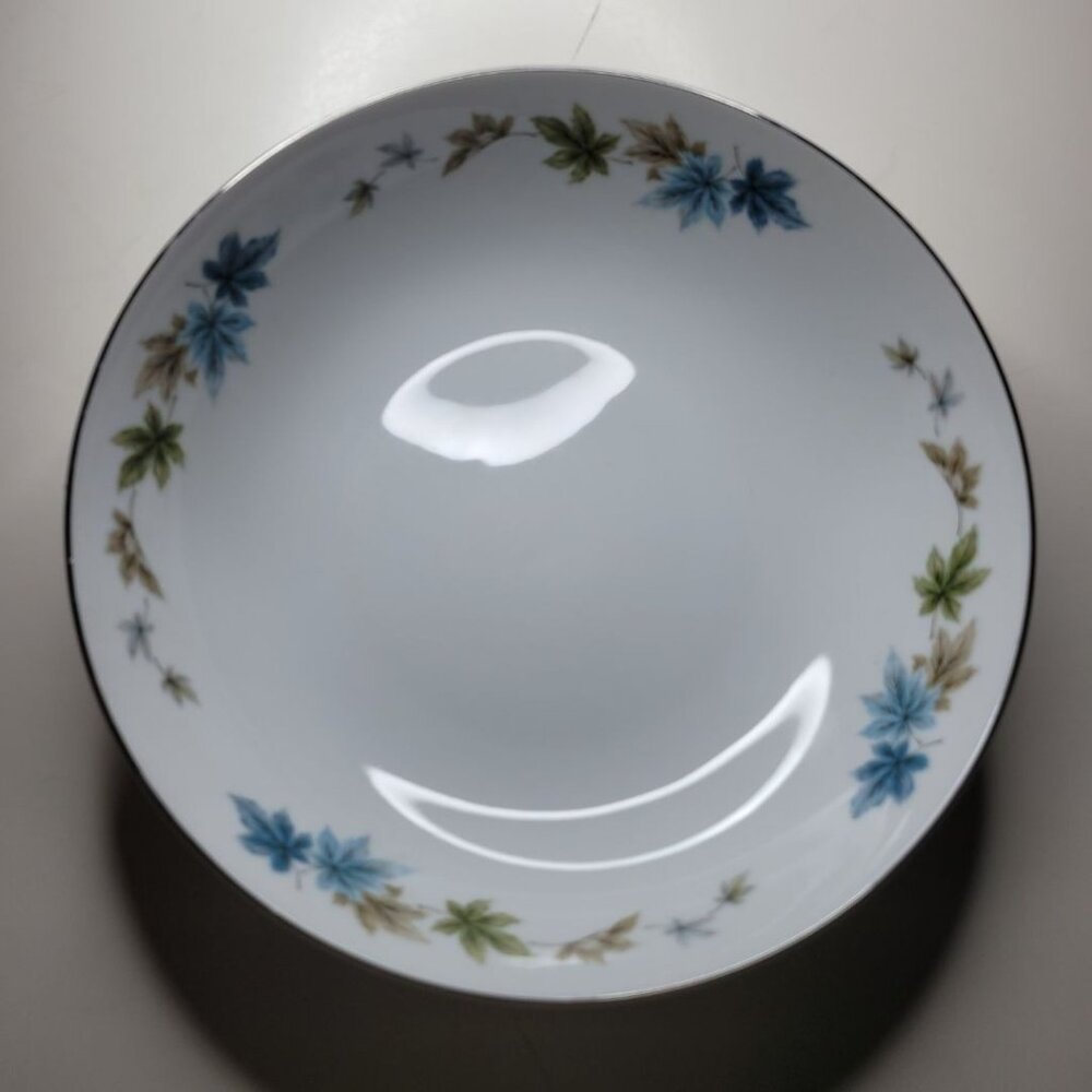 Grant Crest Four Seasons Fine China Japan Serving Bowl‎ 9 Inch Blue Leaves